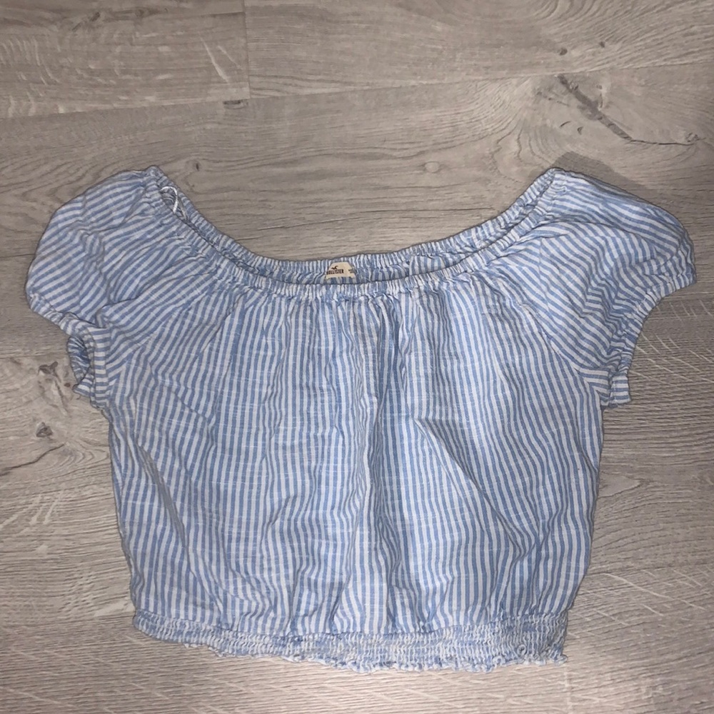 hollister off the shoulder crop top